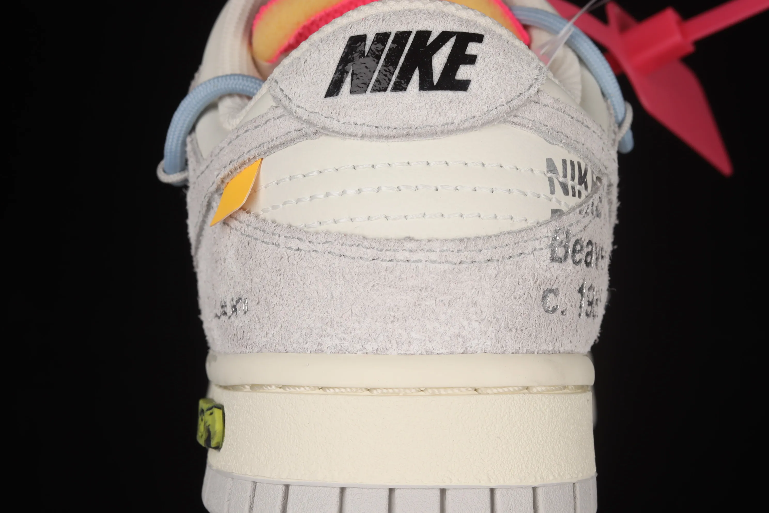 All categories Nk SB Dunk Series Nk SB Dunk Low low-top sneakers J version OF x Nk Dunk Low "12 of 50" OW suede SB smashed backboard fashion casual sneakers DJ0950-113